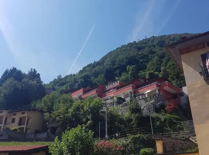 Sara - Seeblick - Sea View Argegno