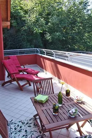 Sara - Seeblick - Sea View